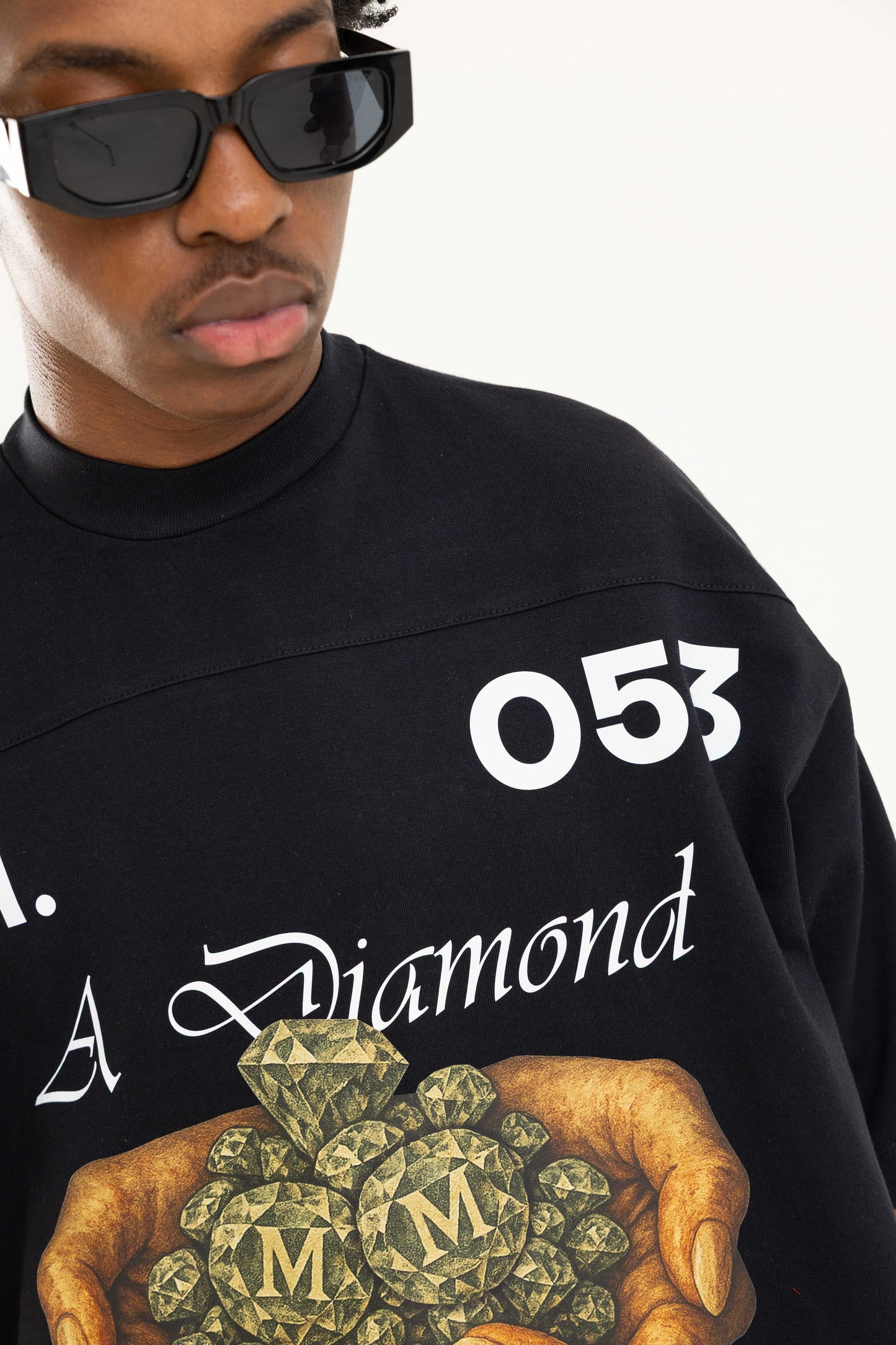 Black 053 ‘DIAMOND’ Tee